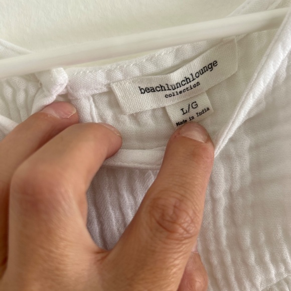 Sleeveless Cotton Top - Picture 2 of 3